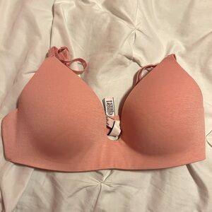 Victoria’s Secret Lightly Lined Wireless T-Shirt Bra
